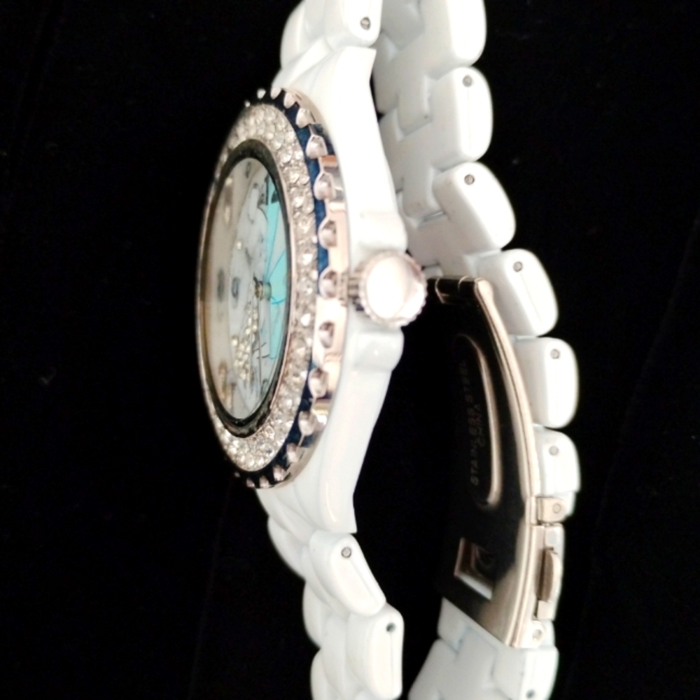 Disney Tinkerbell White w/ Rhinestones Enamel Women's Watch Needs Battery? - Picture 9 of 10